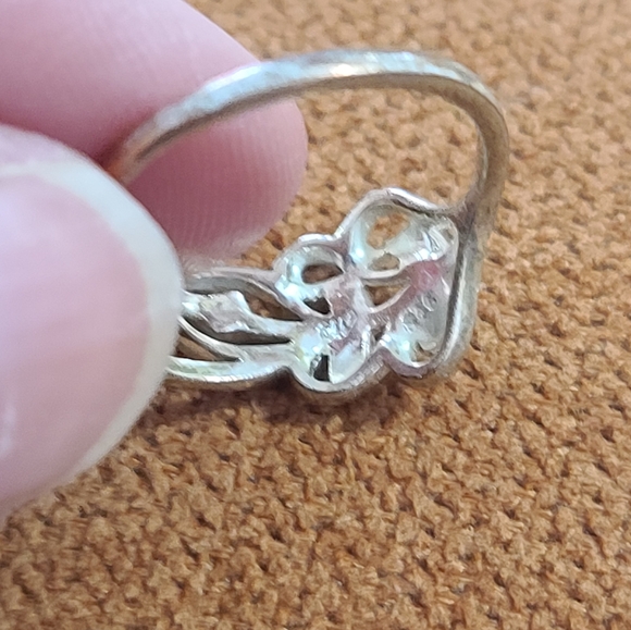Delicate Sterling Silver Leaf Band Ring 925 - Picture 6 of 12